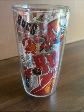 Tampa Bay Buccaneers Tervis Red Multi-Logo Travel Tumbler